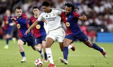 九游体育官方入口-皇马巴萨德比战再度上演，内马尔独中两元