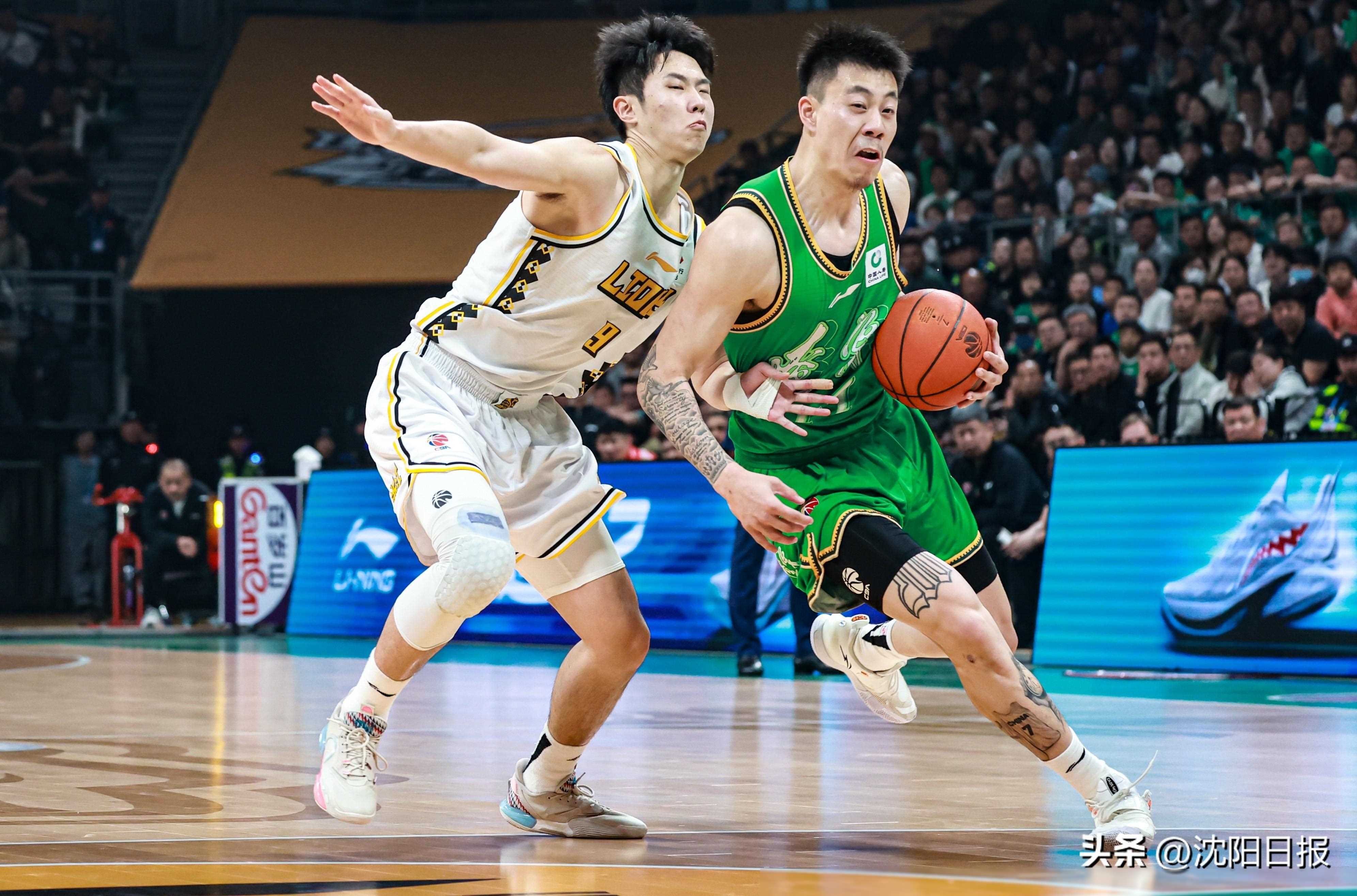 辽宁男篮实力备受瞩目，认真备战