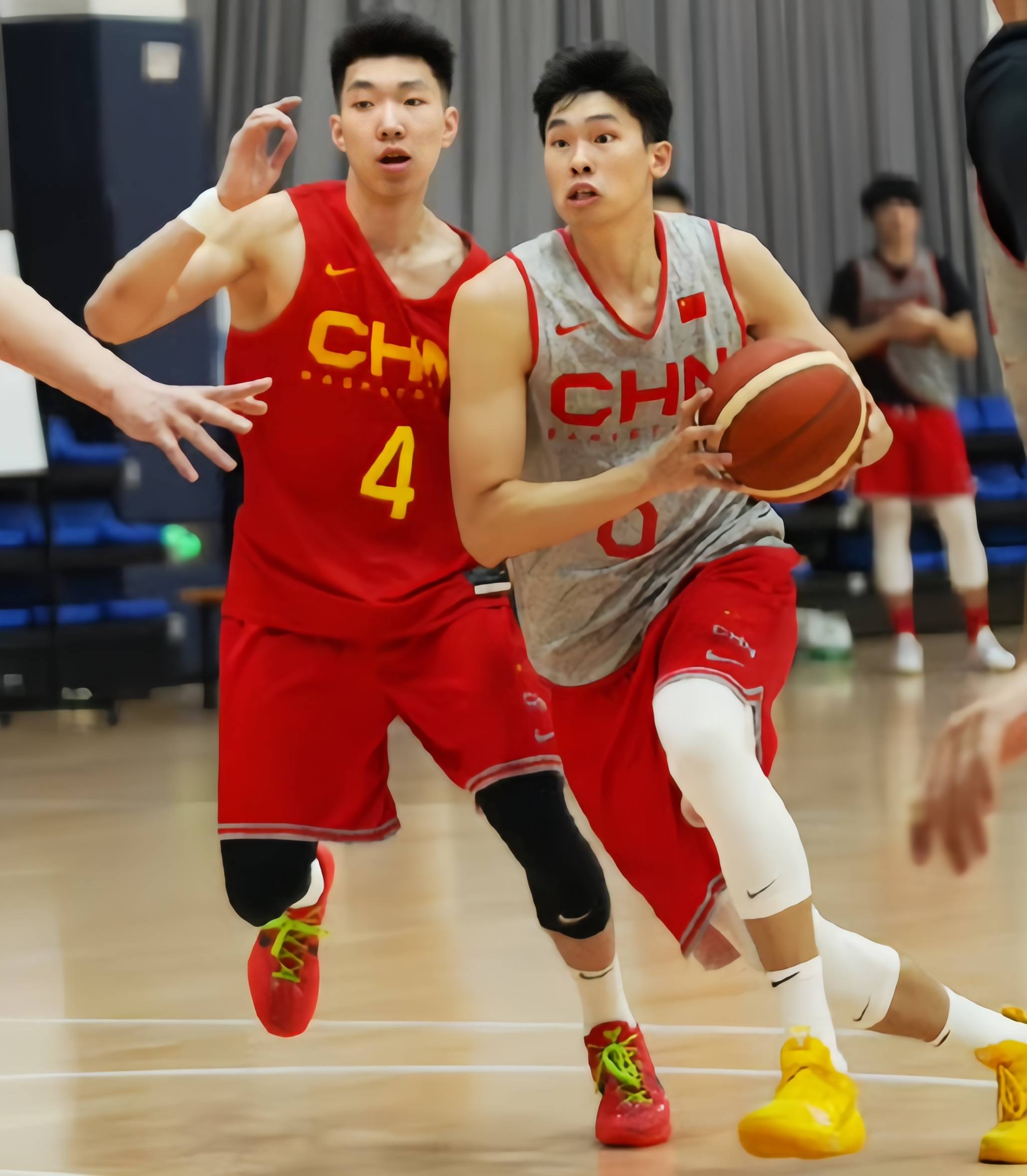 中国篮球队实力强劲，成功晋级八强