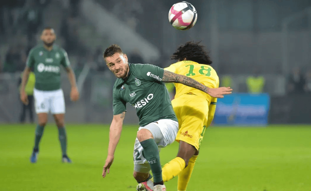 雷恩主场战平圣埃蒂安，赛季保持不败纪录