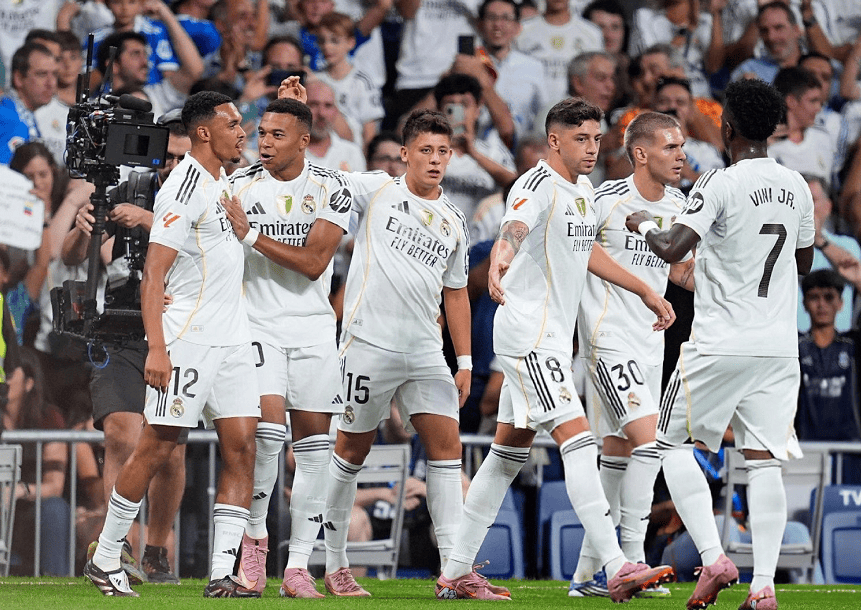 曼联预计将迎战西甲冠军，爭稱國際冠軍的简单介绍