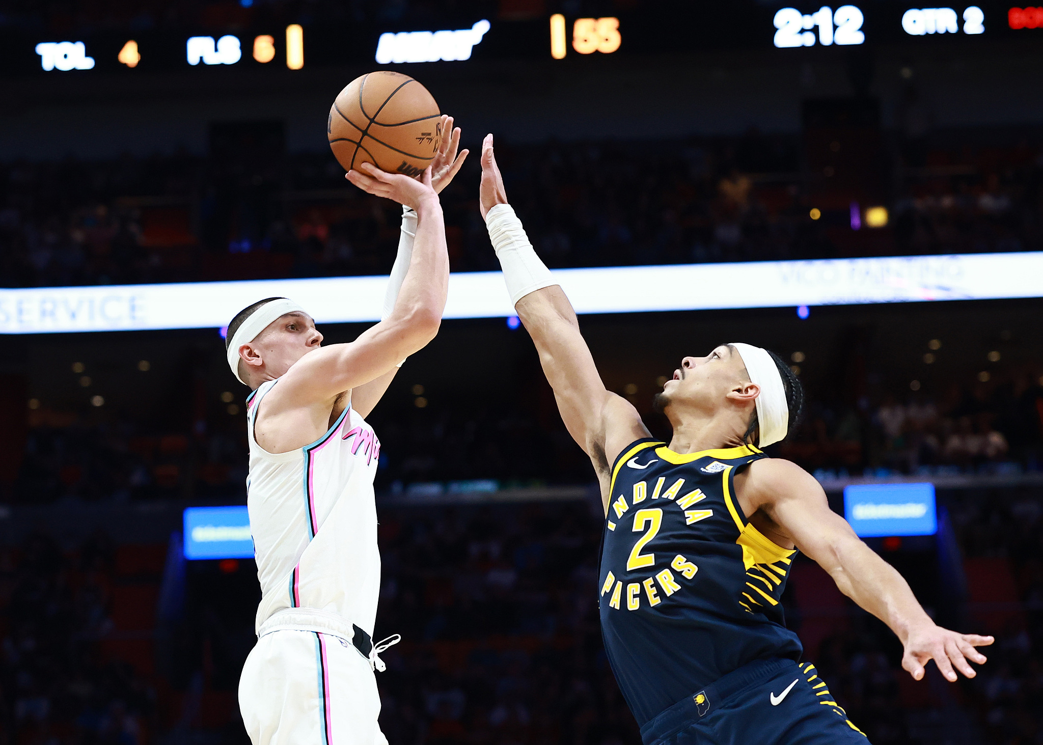 热火客场擒湖人升至东部第二 热火客场擒湖人升至东部第二