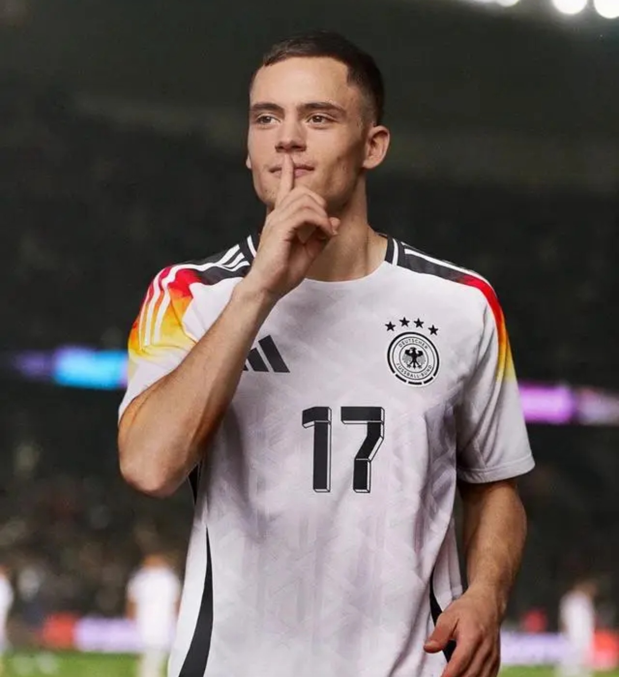 丹麦战胜俄罗斯,晋级欧洲杯16强 丹麦战胜俄罗斯,晋级欧洲杯16强