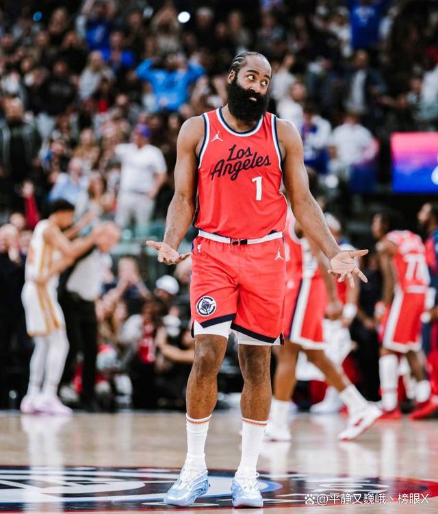 快船大胜热火,莱昂纳德砍下30分 快船大胜热火,莱昂纳德砍下30分