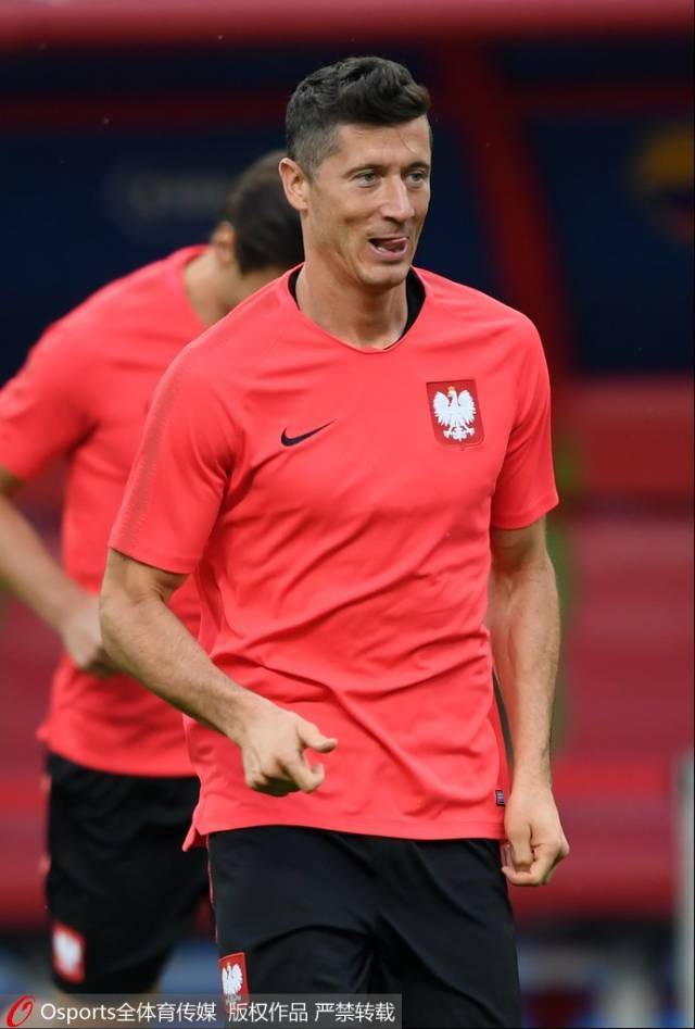 波兰队完胜日本队，张继科带队取胜