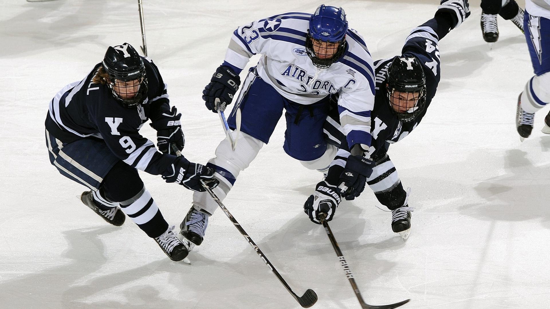羽坛惊天冷门，巴黎寒流突袭，马来群星中一颗恒星骤亮