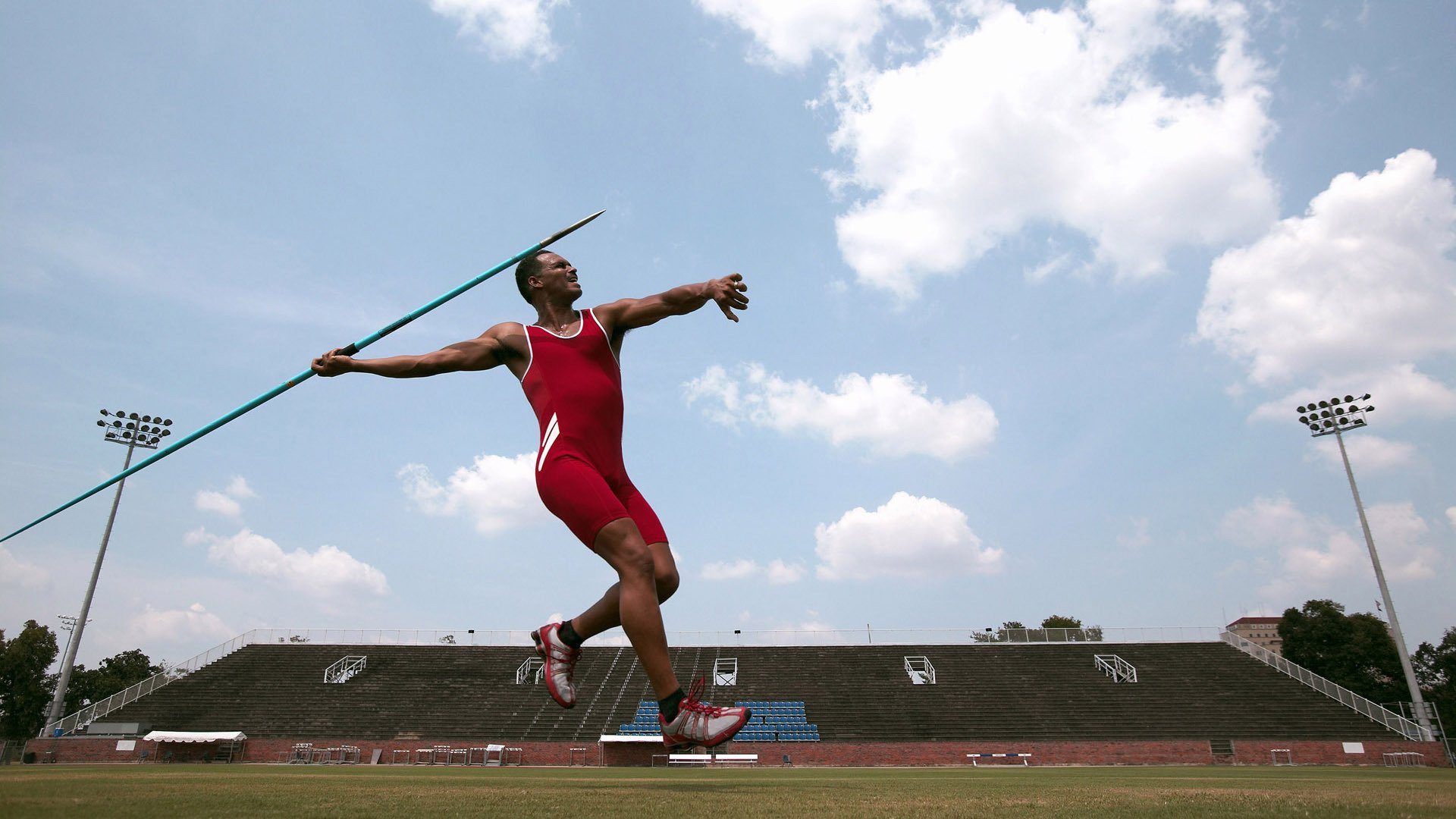 草地魂与硬地心,西西帕斯的孤胆重铸全队荣光
